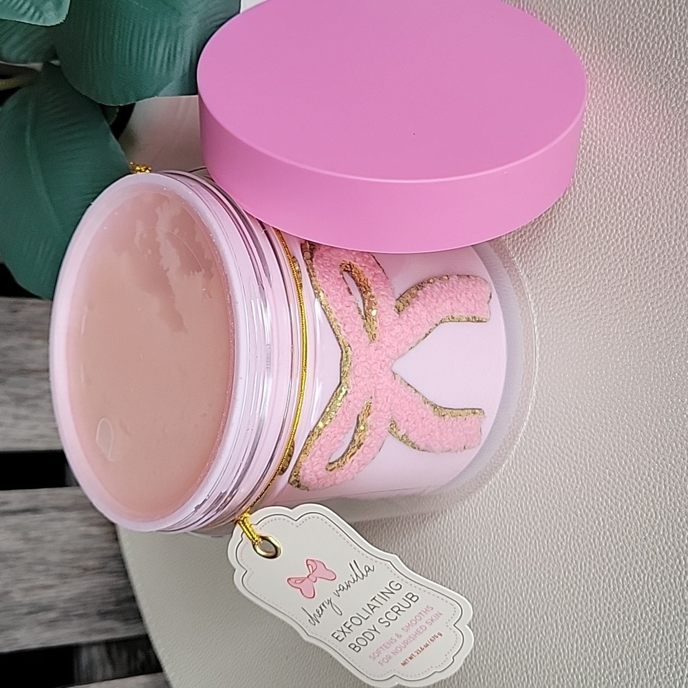 Cherry Vanilla Pink Exfoliating Body Scrub with Bow Design - Picture 8 of 8
